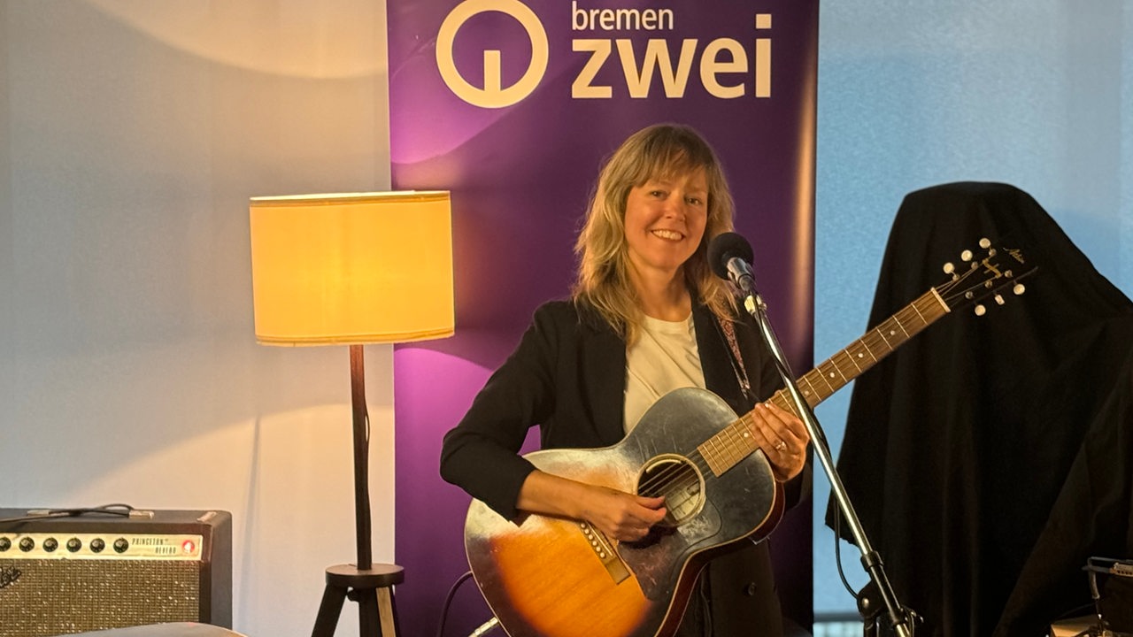 Emily Barker im Bremen Zwei Studio