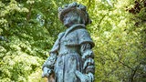 Eine Statue Maria von Jever